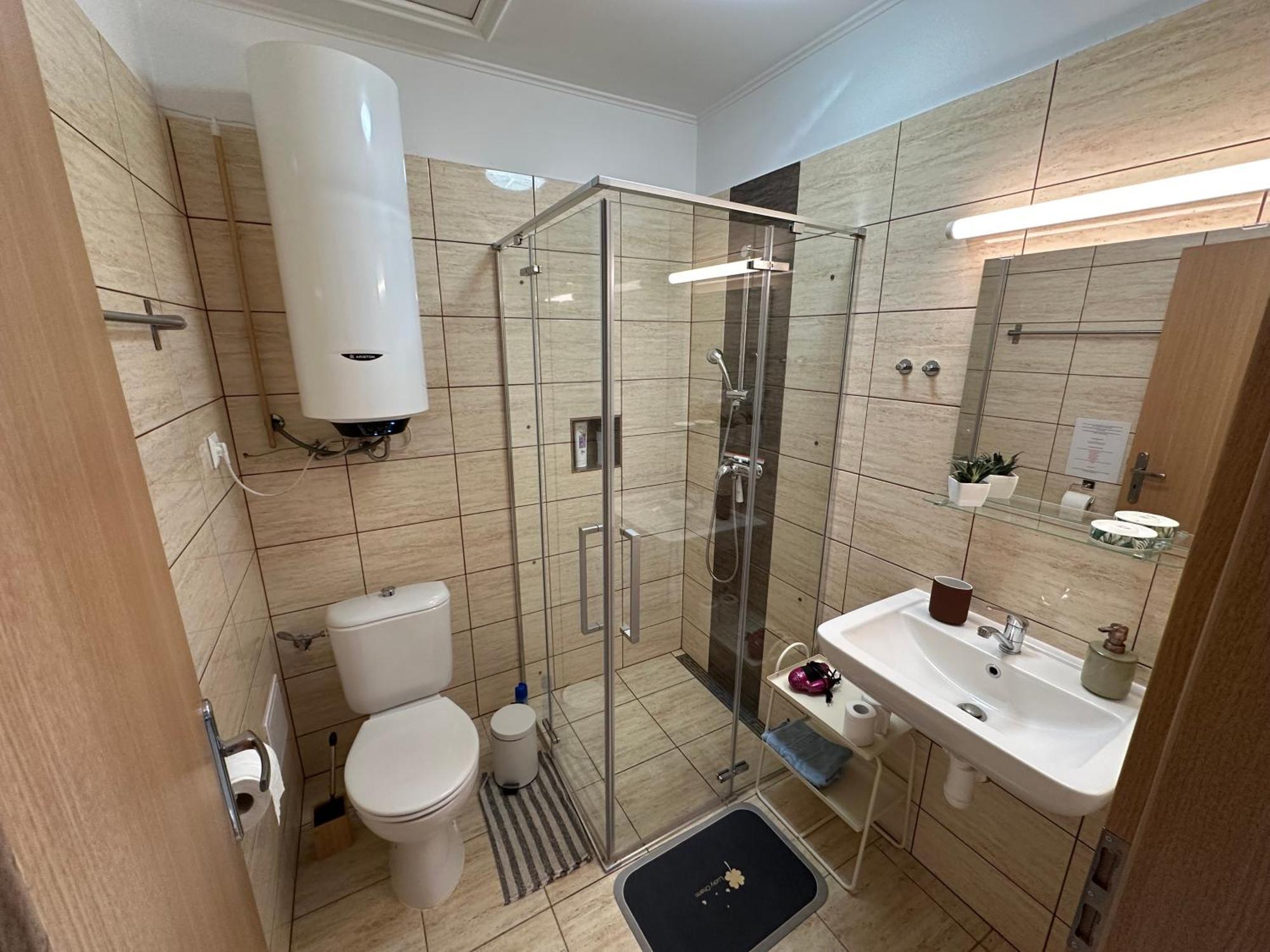 Apartmán LOSONCI pre 2 osoby Nesvady Esterno foto